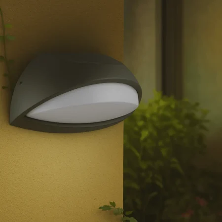 12w-led-half-moon-casting-bulkhead-3