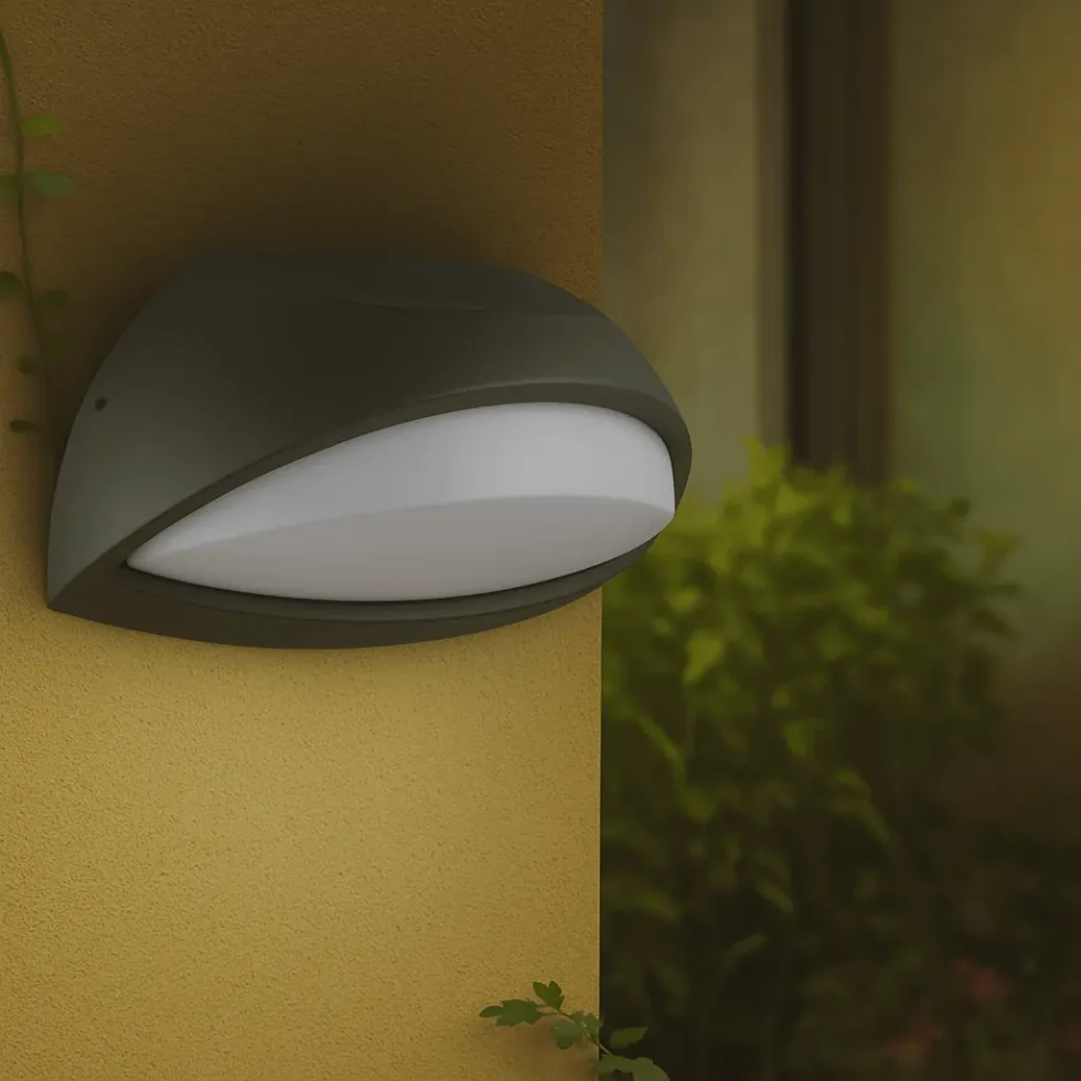 12w-led-half-moon-casting-bulkhead-3