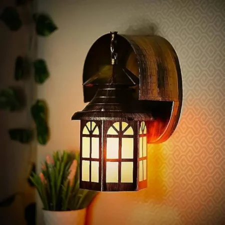 antique-hut-wall-light