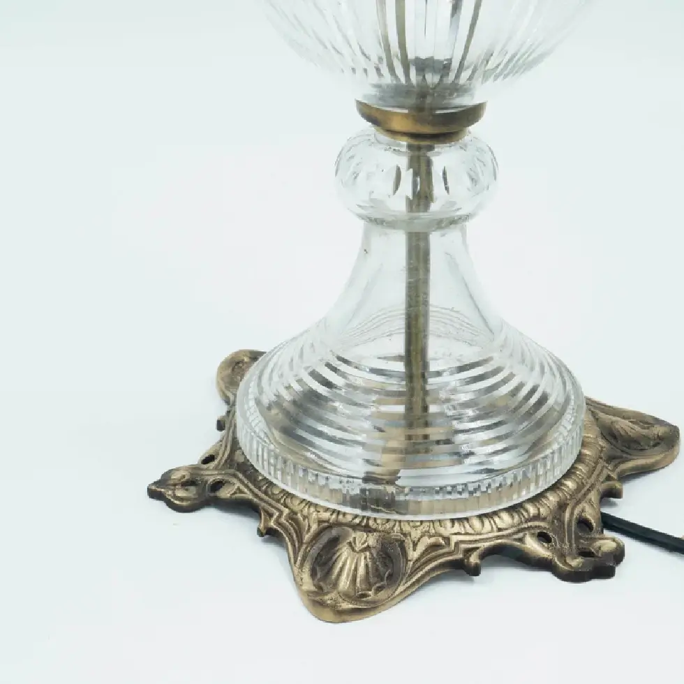 antique-cut-glass-table-lamp